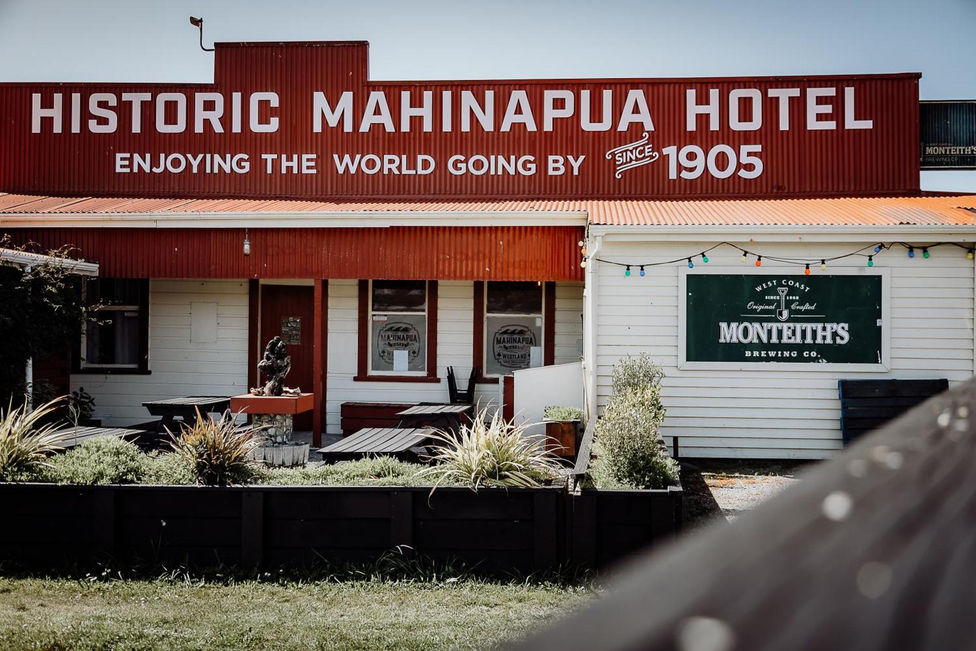Lake Mahinapua Hotel Ruatapu Bagian luar foto